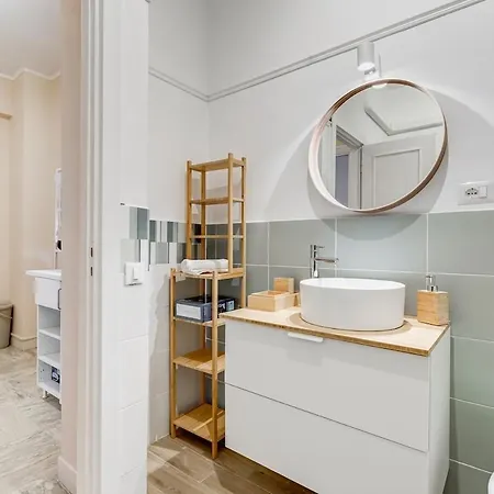 7 Min Dal Colosseo, Aria Condizionata, Smart Tv, 4 Pax Roma