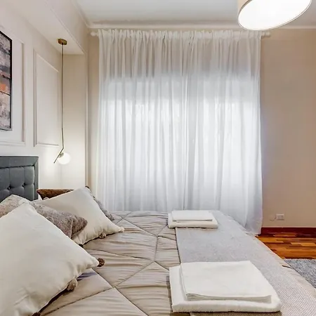7 Min Dal Colosseo, Aria Condizionata, Smart Tv, 4 Pax Appartamento *